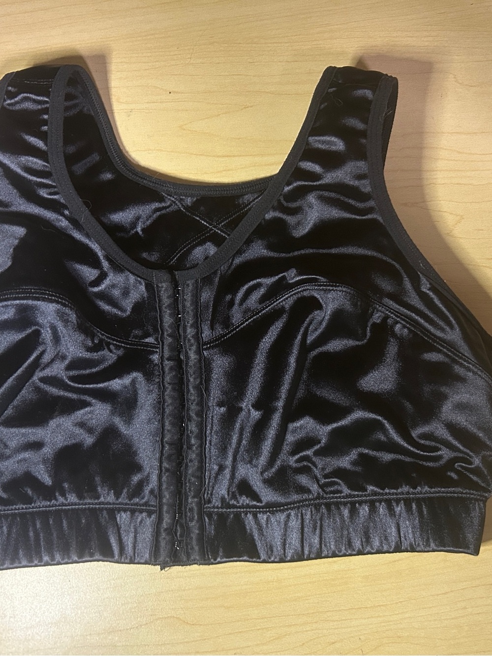 ENELL - size 4 - xxl - Front-Closure Black Satin high impact Sports Bra